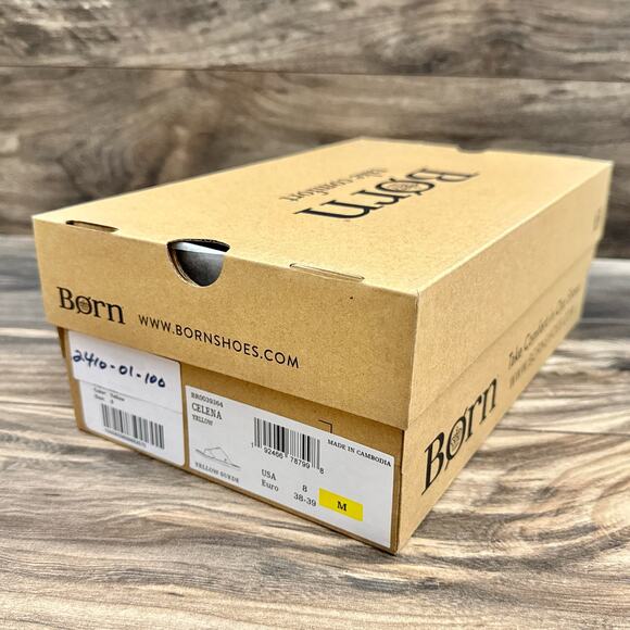 NIB Born Celena 8M Yellow Suede Cross Strap Flat Comfort Slide Sandals - Picture 10 of 10